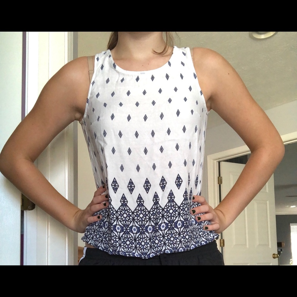🔹 H&M Divided Tank Top 🔹